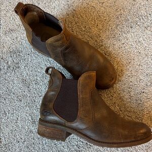 Ugg Bonham Brown Chelsea Boot 7